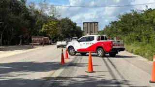 Muere turista canadiense en choque con tráiler en la carretera Tulum–Cobá