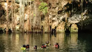 Sufrió un ataque cardiaco mientras nadaba en el cenote Calavera en Tulum
