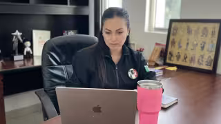 La Regidora afirmó que el Tricolor ya no representa los ideales que la llevaron a sus filas.