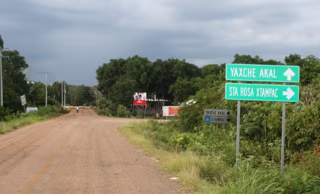 Acceso a Santa Rosa Xtampak deteriorado y sin atención oficial