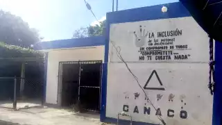 Cierran más de 60 negocios afiliados a la Canaco en Lázaro Cárdenas