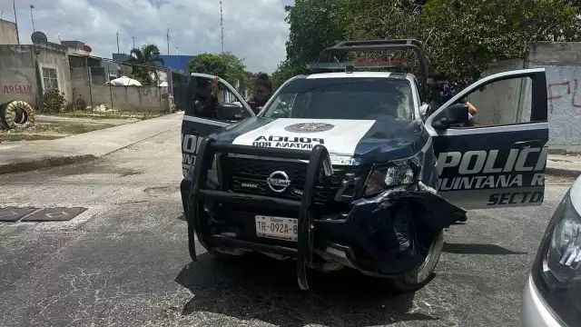 Los policías fueron atendidos por paramédicos