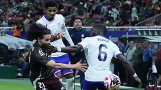 El Chino Huerta en la jugada del gol