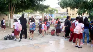 Unos 33 mil estudiantes de nivel básico no irán a clases; días antes se notificó la actividad