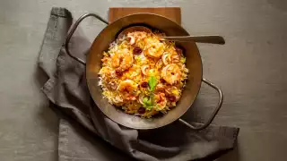 El arroz a la tumbada es unos de los platillos típicos de Veracruz