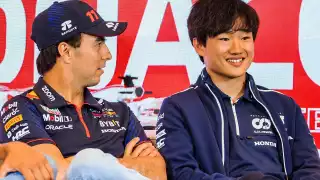 Checo y Yuki dentro de Red Bull