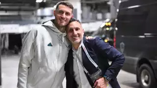 Chaco siempre vio de cerca la carrera de su hijo, desde Cruz Azul y ahora en Europa