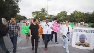 El padre del menor dijo que los delitos a aplicar son negligencia médica o falsedad en declaraciones