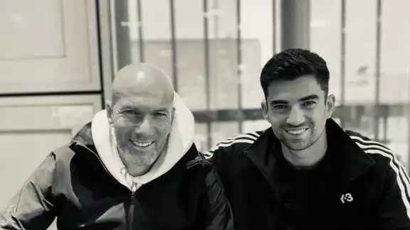 Zidane y su hijo Enzo Zidane y su hijo Enzo