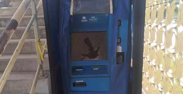 El cajero de Va y Ven tiene rota la pantalla, por lo que no puede ser utilizado