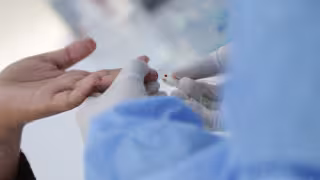 Médicos dijeron que la mayoría de las personas sexualmente activas siguen si realizarse pruebas de detección