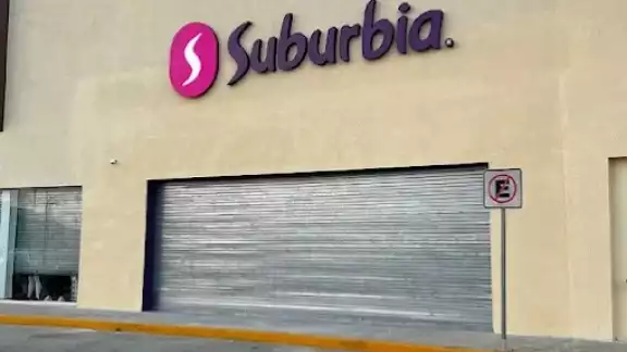 Vecinos de la calle Holché, en Ciudad del Carmen, denunciaron que la alarma de Suburbia se activa de madrugada varias veces por semana.