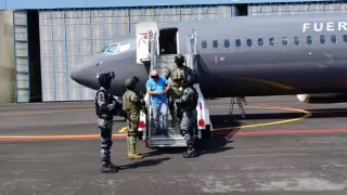 El operativo permitió el aseguramiento de 13 inmuebles, dos aeronaves y 50 vehículos