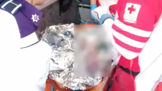 El menor fue trasladado al hospital de emergencia y será resguardado en una casa de asistencia