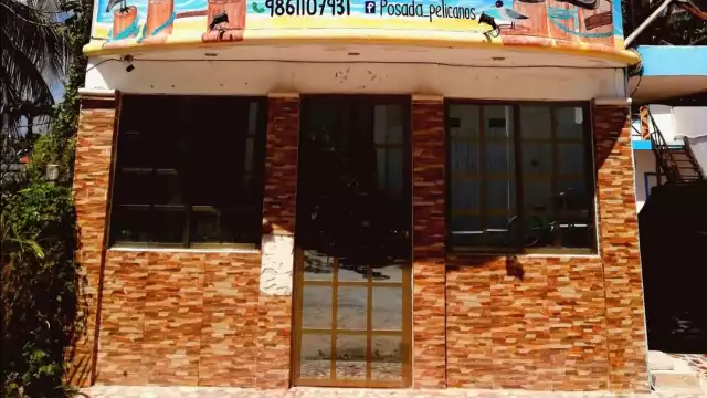 La posada Los Pelícanos recomendó hacer las reservaciones únicamente a través de su página oficial.