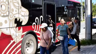 Gobierno analiza petición ciudadana de rutas directas en Campeche