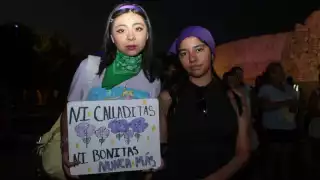 Feministas marcha exigiendo justicia por muerte de Violeta