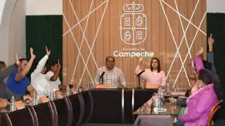 Durante una sesión del Cabildo se amonestó públicamente a la regidora en funciones de alcaldesa, Martha Camacho Sánchez, ya que no acata lo que se le pide.