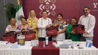 El Gobierno del Estado incorpora a las parteras mayas tradicionales al sistema nacional de salud