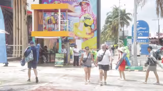 Los turistas buscan conocer los destinos del estado y pueden caer en estafas.