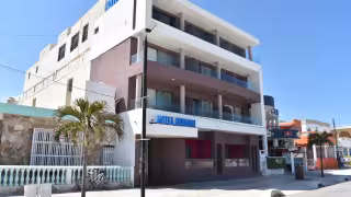 Autoridades de comercio y turismo calculan que unos 100 mil visitantes llegarían en las vacaciones