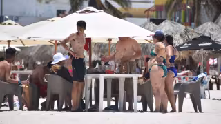 Prestadores de servicios se muestran muy contentos por la llegada de turistas del crucero Valor
