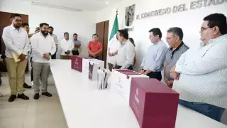 El Gobierno entrega el Paquete Económico 2025 con un enfoque social para combatir la desigualdad