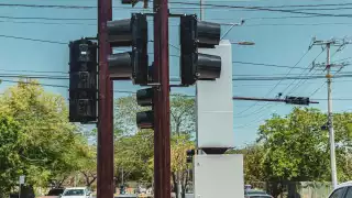 Nuevos semáforos operan en avenida Aviación y Concordia: buscan mejorar la movilidad en Campeche