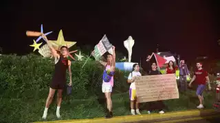 En su mayoría fueron jóvenes los que participaron en la manifestación.