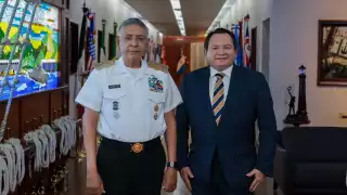 El Gobernador de Yucatán acudió a una reunión en la CDMX para supervisar avances de la obra.