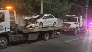 Familia menonita sufrió una crisis nerviosa tras estamparse con un volquete en la Avenida López Portillo