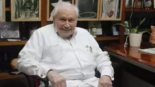 Don Mario Renato Menéndez Rodríguez, fundador de los diarios Por Esto!