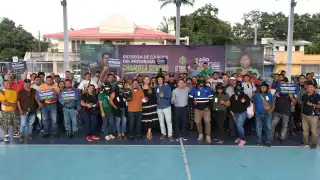 Como parte del programa Chambea Seguro se entregaron 130 cascos certifi cados con la norma DOT