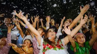 Mara Lezama disfrutó de una noche navideña junto con los chetumalenses.