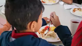 Urgen campañas de concientización y entornos escolares saludables.