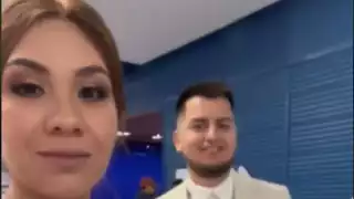 La pareja robó la atención en su llegada a Cancún