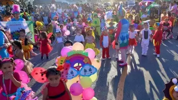 Educación Municipal explicó que el contingente infantil partirá del Galeón Pirata cuando la tarde esté por caer y recorrerá el malecón costero carmelita.