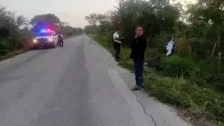 Motociclista lesionado al derrapar.