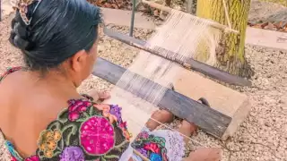 En el Museo del Artesano de la comisaría de Tixhualactún aún se borda con hilos de henequén