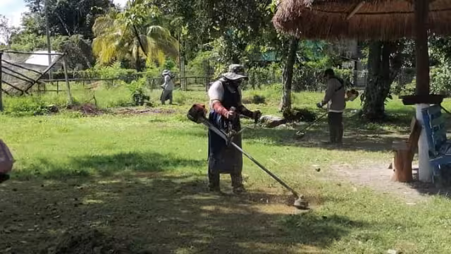 Pobladores con apoyo de las autoridades dieron mantenimiento al lugar