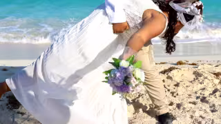 Exhiben posible corrupción en matrimonios  con extranjeros en Cancún