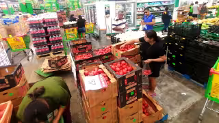 Ya no da con  mil 500 pesos para la compra de la canasta básica en Cancún; familias limitan sus productos