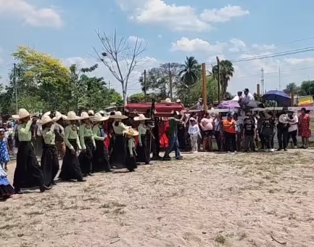 Escaramuza Génesis Romero recibe homenaje póstumo en Chekubul