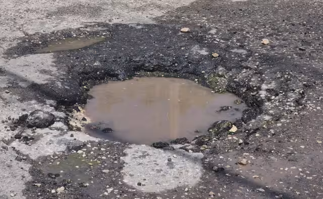 Indignación en Champotón por hoyanco ignorado por las autoridades