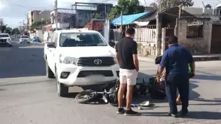 Motociclista resulta lesionado al ser impactado por una camioneta en  colonia Centro de Tulum