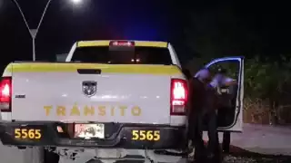 El video fue grabado por un ciudadano, quien aseguró que los elementos recibieron 4 mil pesos