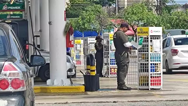 En el caso de la diésel, su precio es de 27.58 pesos, con un margen de ganancia de 5 pesos