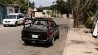 Captan a presunto equipo de Cecilia Patrón regalando comida en Mérida