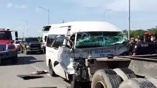 El conductor de la Van fue trasladado de emergencia a un hospital