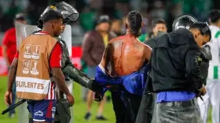 Aficionados protagonizan gresca en Colombia